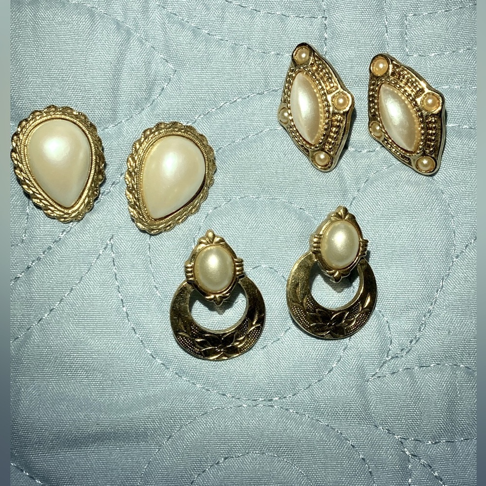 Ladies gold tone and pearllike pierced earrings.  Nice quality.  3 pair lot.